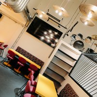 Caen Jeux Chante, mobilier et banquettes